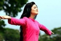 শরীরের একটি বিশেষ বিন্দুতে ধরুন একটুকরো বরফ। হাজারো অসুখ গায়েব হবে এতেই...