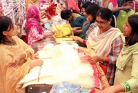 সিলেটে ক্রেতা বেশে নারী গোয়েন্দা