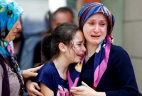 মাত্র কয়েক সেকেন্ডেই লন্ডভন্ড হয়ে যায় বিমানবন্দর!