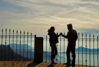 জানেন, বিয়ের পরে দু’জনে বেড়াতে যাওয়াকে কেন ‘হনিমুন’ বলে?