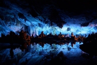 পৃথিবীর সব’চে বড় গুহা এটি, এখানেই আশ্চর্য এক পৃথিবী