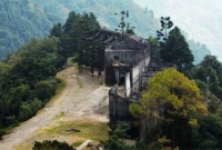 মৃত্যুকে হাতছানি দেয় এই অভিশপ্ত পাহাড়!