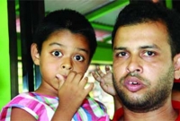 অবুঝ সামির আদর-ভালোবাসা কেড়ে নিলো সন্ত্রাসীরা