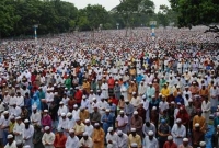 হামলার পরেও দেশের সর্ববৃহৎ ঈদ জামাত অনুষ্ঠিত শোলাকিয়ায় 