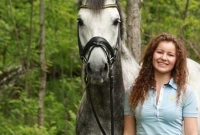 ১৯ বছর বয়সেই ৮ হাজার কোটির মালিক এই তরুণী