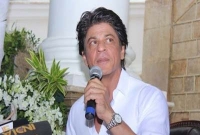 ছোটবেলায় ঈদে ১১ রুপি বকশিস পেতেন এতিম শাহরুখ