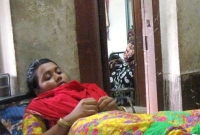 ভালোবেসে বিয়ে করে বিশ্ববিদ্যালয় পড়ুয়া মেঘণার পা ভাঙল তার স্বামী