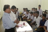 স্কুলে ফিরলেন না.গঞ্জের সেই প্রধান শিক্ষক