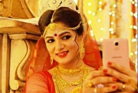 বিয়ের পিঁড়িতে শ্রাবন্তী