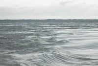 কোরআন তেলাওয়াত করেন, নামাজও পড়েন, উত্তাল মেঘনায় পরীর ঝাঁপ 