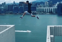 কোনো সুরক্ষা ছাড়াই ২৫ তলার ছাদ থেকে পাশের ছাদে ঝাঁপ, ২৪ বছরের যুবকের!