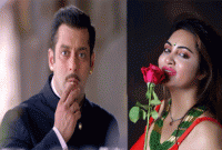 এবার সালমান খানকে খোলামেলা ছবি উপহার দিলেন বিতর্কিত মডেল আরশি খান