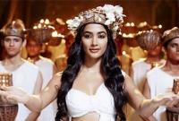 চুরির দায়ে হৃত্বিকের ‘‌মহেঞ্জোদড়ো’‌