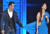 সবার ওপরে সালমান খান-সানি লিওন!