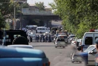 এবার আর্মেনিয়ায় পুলিশ স্টেশনে হামলা, কয়েকজনকে জিম্মি