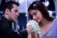 অবশেষে ১৮ নভেম্বর বিয়ে করার ঘোষণা দিলেন সালমান খান