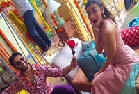 রণবীরের গোলাপ পেয়ে অবাক আলিয়া!