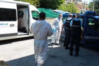 ‘শরীরে অল্প পোশাক’ মা ও তিন মেয়েকে কোপালেন দুর্বৃত্ত