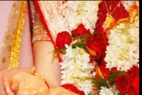 কনেকে ফেলে দৌড়ে পালাল বর