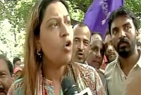  বিজেপি নেতার জিহ্বা কেটে নিলে ৫০ লাখ রুপি দেব : জান্নাত জাহান