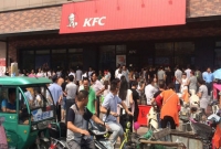আমেরিকান কোম্পানি, তাই চীনে KFC- Apple আউটলেটে হামলা