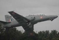 ২৩,০০০ ফুট উচ্চতা থেকে হঠাৎ হু-হু করে পড়তে শুরু করে বিমানটি!