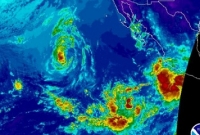 ধেয়ে আসছে তিনটি শক্তিশালী গ্রীষ্মমণ্ডলীয় ঝড়