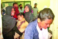 ছাত্রীদের ওপর ছাত্রলীগ ও যুবলীগের হামলা, আহত ২৫ ছাত্রী ছাত্রীদের ওপর ছাত্রলীগ ও যুবলীগের হামলা, আহত ২৫ ছাত্রী