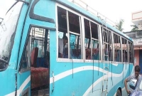 নেতার গায়ে চাকায় ছিটকে রাস্তার পানি, ক্ষোভে ১১টি বাস ভাঙচুর