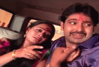 সরাসরি মাথায় গুলি খেয়েও সেলফি তুললেন মহিলা!