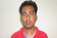 তিন বোনের এক প্রেমিক আটক!