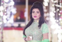 অভিনেত্রী ঈশিকাকে অজ্ঞান করে সব স্বর্ণালংকার লুট