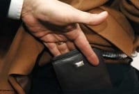 শুধু পকেট মে'রেই ২ কোটি টাকা আয়, অতঃপর... শুধু পকেট মে'রেই ২ কোটি টাকা আয়, অতঃপর...