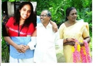 প্রথম প্রেমিককে খুঁজে বিধবা মাকে বিয়ে দিলেন ২ মেয়ে!