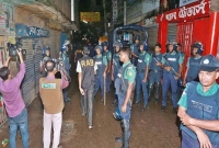 যেভাবে বাড়ি থেকে  বের হয়ে আসে কল্যাণপুরে নিহত রায়হান