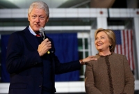 ট্রাম্পের জনপ্রিয়তায় ধস নামাতে যা করলেন হিলারি