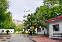 অভিশপ্ত বাংলো, যেই মন্ত্রীই উঠেছেন সেই মরেছেন!