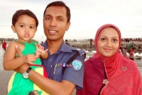 কখনো অঝরে কেঁদেছেন, কখনো চুপ ছিলেন বাবুল আক্তার!