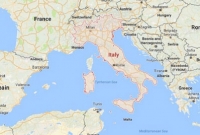 রানওয়ে থেকে ছিটকে পড়ল বিমান‌