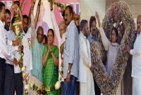 আজব কাণ্ড, এমন মালা দিয়েও নেতাদের বরণ করা হয়!