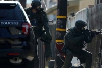 যুক্তরাষ্ট্রে বিমানবন্দর এলাকায় বন্দুকধারীদের অস্ত্রের মুখে জিম্মি সংকট