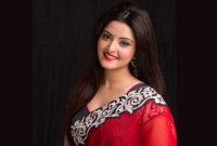 লজ্জাও পাচ্ছি, ভালোও লাগছে: পরীমনি