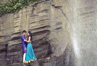 ঝুঁকি নিয়ে ৭৫ ফুট ওপরে নিরব ও মমের ৪ ঘণ্টা