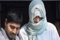 'বাবা আগেই ৫ লাখ টাকা দিয়েছে, তাই আমাকে সাদা খাতা জমা দিতে বলেছে'!