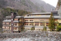 ১৩০০ বছর আগে তৈরি বিশ্বের প্রাচীনতম এই হোটেল!