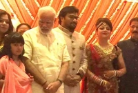 বাবুল সুপ্রিয়ের দ্বিতীয় বিয়েতে তারকাদের হাট