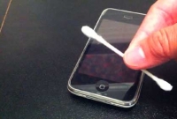 জেনে নিন কীভাবে পরিষ্কার করবেন আপনার মোবাইল ফোন