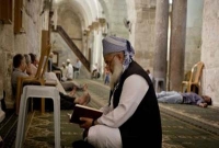 ফিলিস্তিনের মসজিদে আজানের পরিবর্তে বেজে উঠলো গান!  