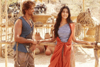 হৃত্বিককে ভালোবেসে তার সিনেমার ৭০টি টিকিট কিনে নিলেন এক ভক্ত!