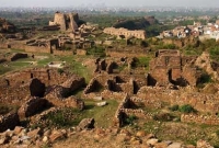 অভিশাপের ভয়ে এই শহরে বাস করেন না কেউই!